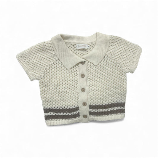 Organic cotton baby top with short sleeves and collar, knitted with button front and gray stripes, Casita Bebes certified.
