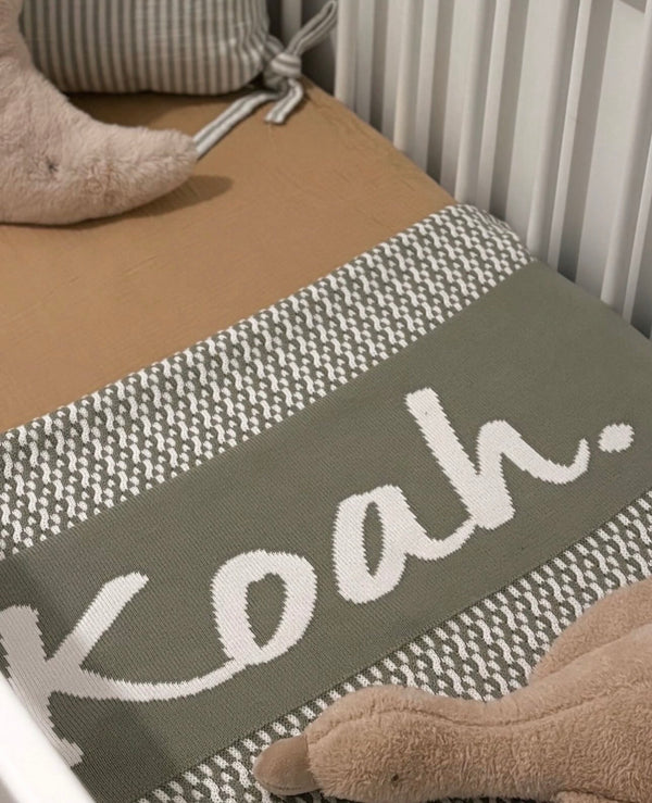 Essentīals Cot Sheet