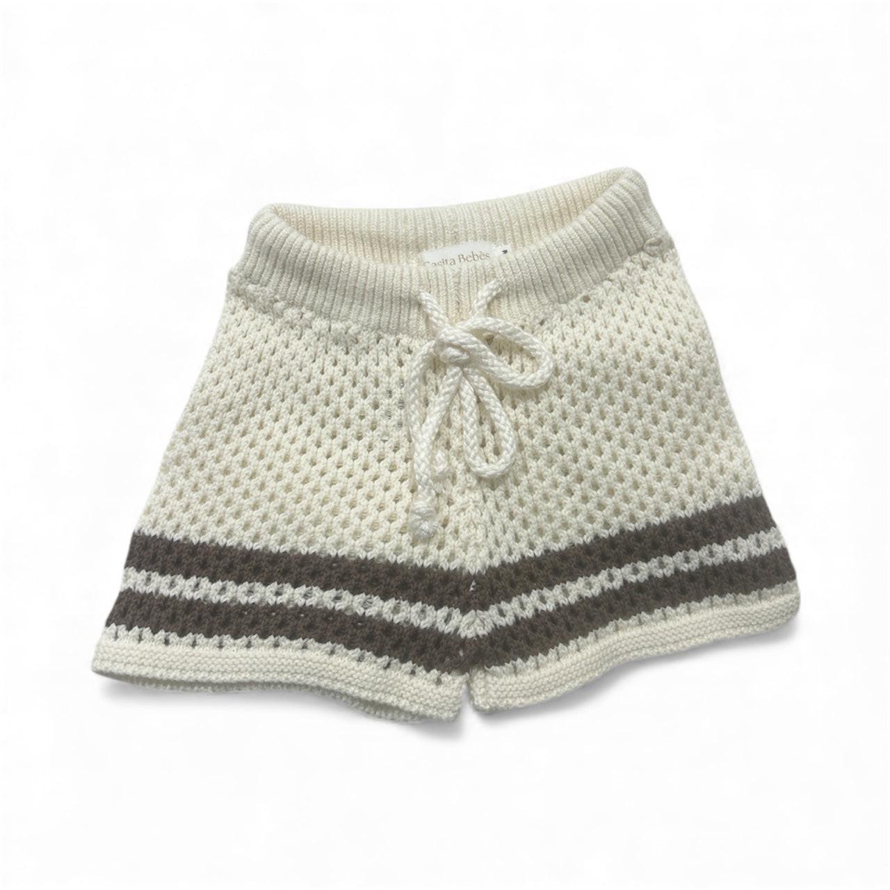 Organic baby knit shorts with drawstring and gray stripes, certified organic baby clothing by Casita Bebes.