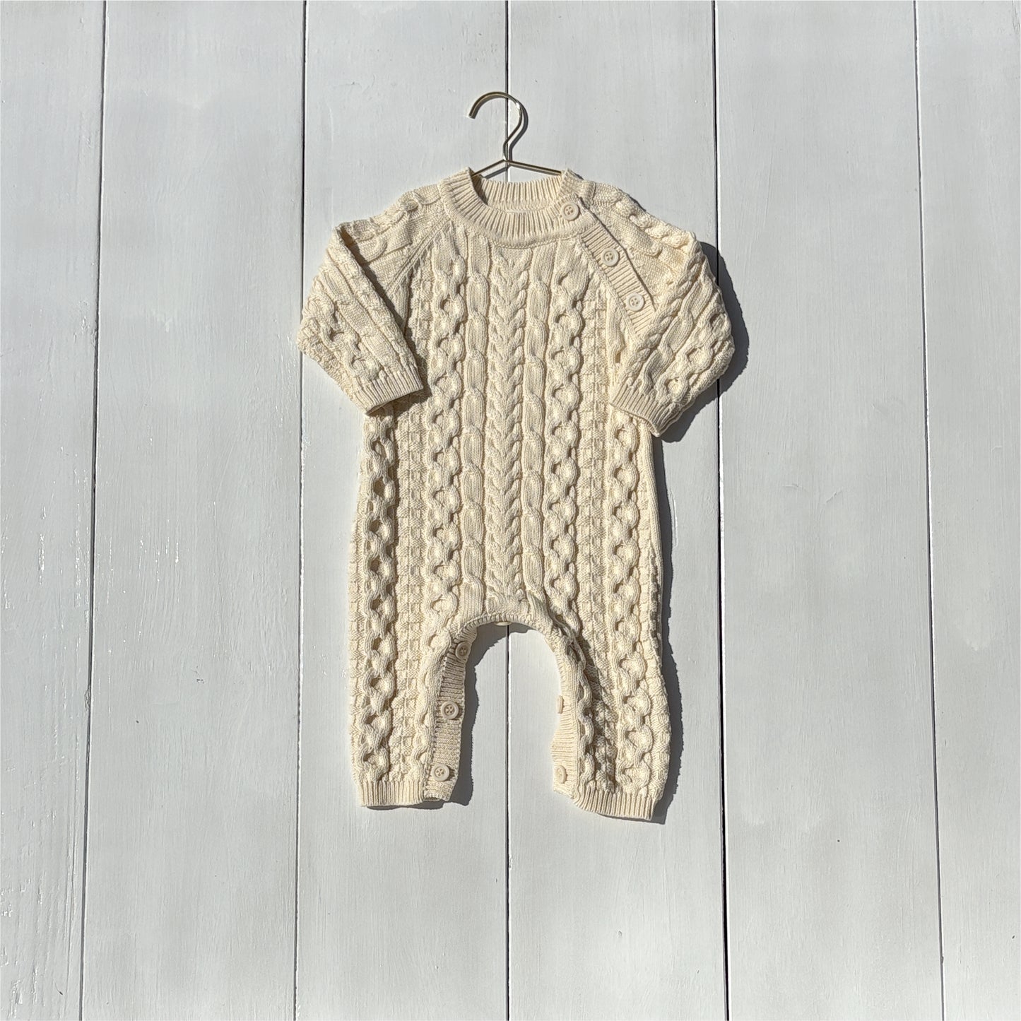 Essentīals Cable Romper