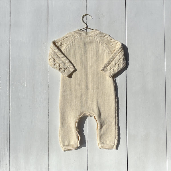 Essentīals Cable Romper