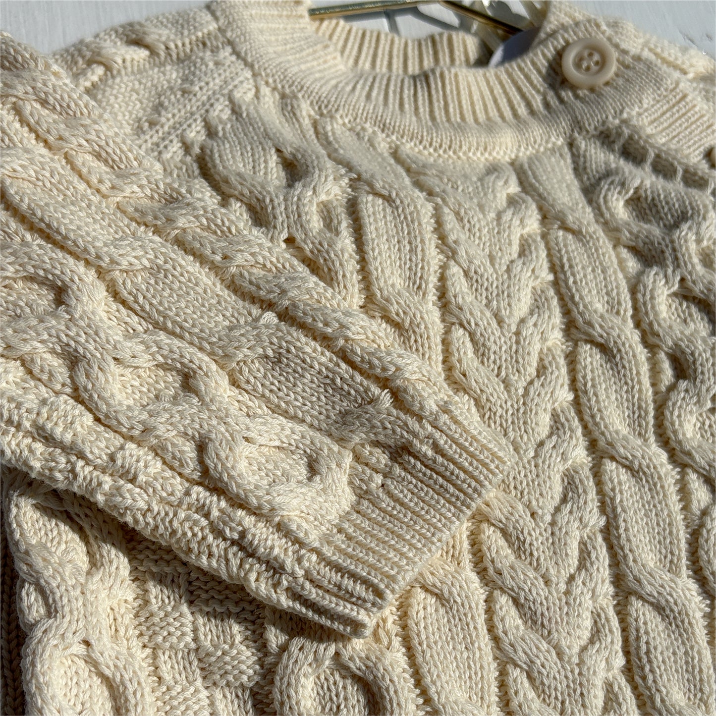 Essentīals Cable Romper